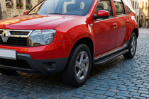 Dacia Duster 2008–2018 Sivuporrast Bosphorus Black (2 kpl, alumiini) kuva 1