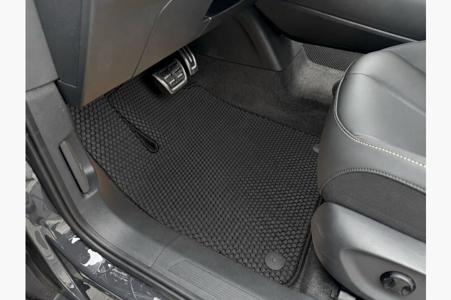 Volkswagen ID. UNYX 2024– Carsuit kumimatot (Mustat) Image