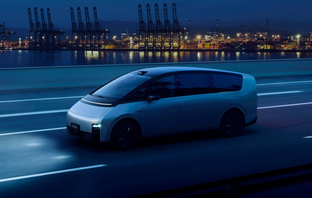 Koeajo: Li Mega – futuristinen tila-auto ja nopea lataus