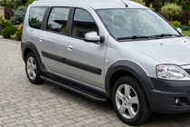Dacia Logan MCV 2004–2014 Sivuporrast Bosphorus Black (2 kpl, alumiini) kuva 1