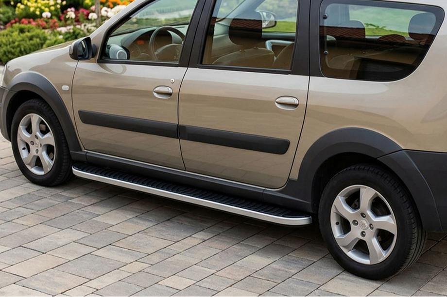 Dacia Logan MCV 2004–2014 Tayga sivuastinlaudat (2 kpl, alumiini) Image