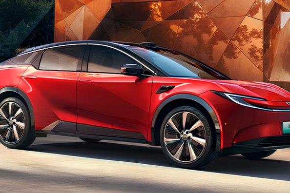 Toyota bZ5 2025 -koeajo: Tekniset tiedot, varustelu ja kuvat
