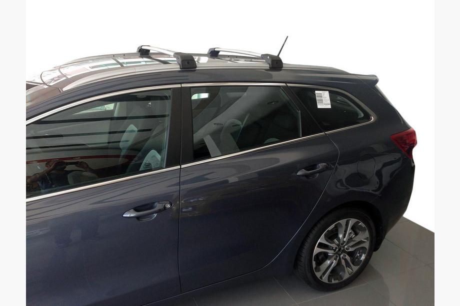 Kia Ceed 2012–2018 Kattotelineen poikkitangot integroituihin kattokaiteisiin, lukittavat WingCarrier V2 (2 kpl) Harmaa Image