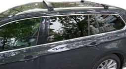 Volkswagen Passat B8 2015–2023 Kattotelineen poikkitangot integroituihin kattokaiteisiin, lukittavat WingCarrier V2 (2 kpl) kuva 1