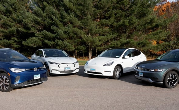 Pitääkö sähköauto valmistella kylmiin keleihin?