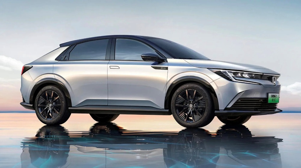 Koeajo: sähköinen crossover Honda e:NP2