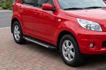 Daihatsu Terios 2006–2017 Duru sivuastinlaudat (2 kpl, alumiini) kuva 1