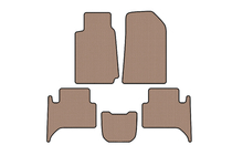 Chevrolet Trailblazer 2012–2019 Kumimatot Carsuit (2 riviä, beige) kuva 1