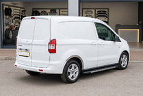 Ford Courier 2014–2023 Duru sivuastinlaudat (2 kpl, alumiini) kuva 1