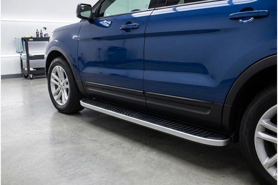 Ford Explorer 2011–2019 Tayga Grey -sivuaskelmat (2 kpl, alumiini) Image