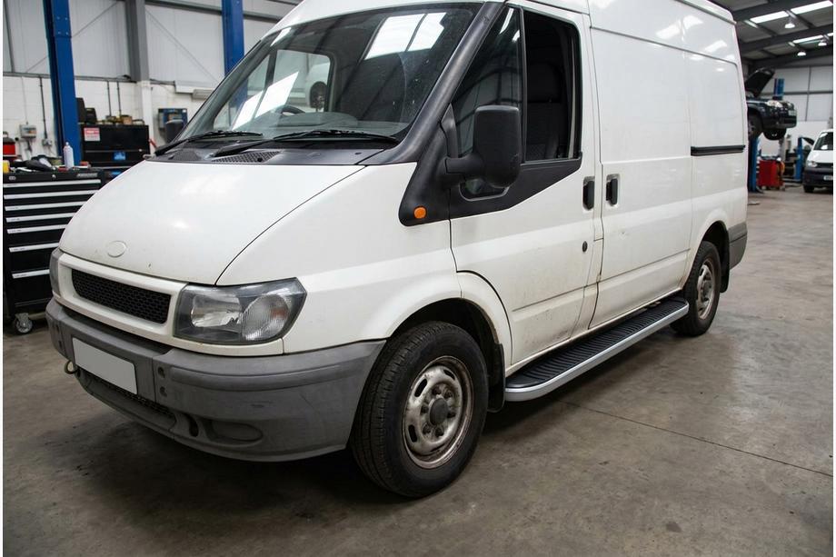 Ford Transit 2000–2014 Tayga Grey -sivuaskelmat (2 kpl, alumiini) Image