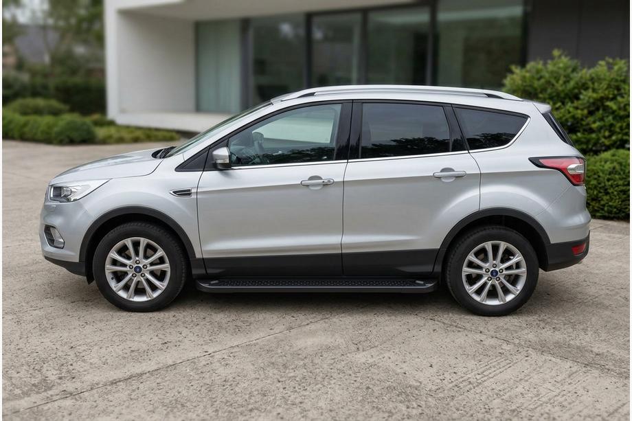 Ford Kuga/Escape 2013–2019 Allmond Black sivuportaat (2 kpl, alumiini) Image