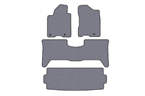 Nissan Armada 2003–2015 Kumimatot Carsuit (3 riviä, 2003-2008 Harmaa) kuva 1