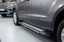 Ford Kuga/Escape 2013–2019 Rainbow sivuportaat (2 kpl, alumiini) kuva 1