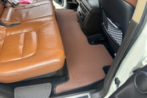 Toyota Land Cruiser 200 2007–2021 Kumimatot Carsuit (2007-2012, ruskea) kuva 4