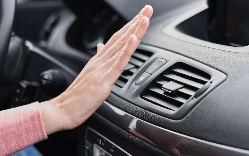 Miksi auton ilmastointi puhaltaa heikosti: mahdolliset syyt