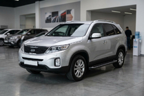 Kia Sorento II XM 2009–2014 Allmond Black sivuportaat (2 kpl, alumiini) kuva 1