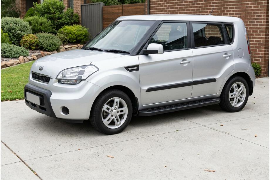 Kia Soul I 2008–2013 Allmond Black sivuportaat (2 kpl, alumiini) Image