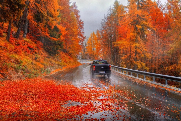 Mitä vaaroja syksy tuo autoilijalle?