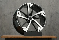 Audi Q7 2015–2026 OEM taotut vanteet R21 (4 kpl) kuva 1