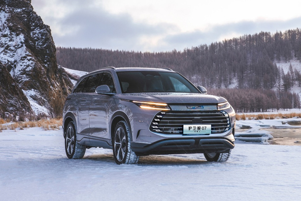 BYD Frigate 07 -katsaus: plug-in-hybridi SUV merihenkisellä muotoilulla Kuva 3