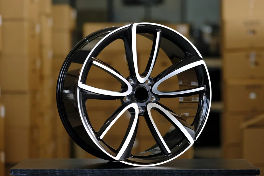Bentley Bentayga 2015–2025 Taotut vanteet OEM R23 V2 (4 kpl) Image