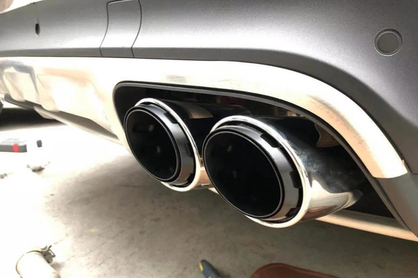 Mitä pakoputken pääte tekee autossa?