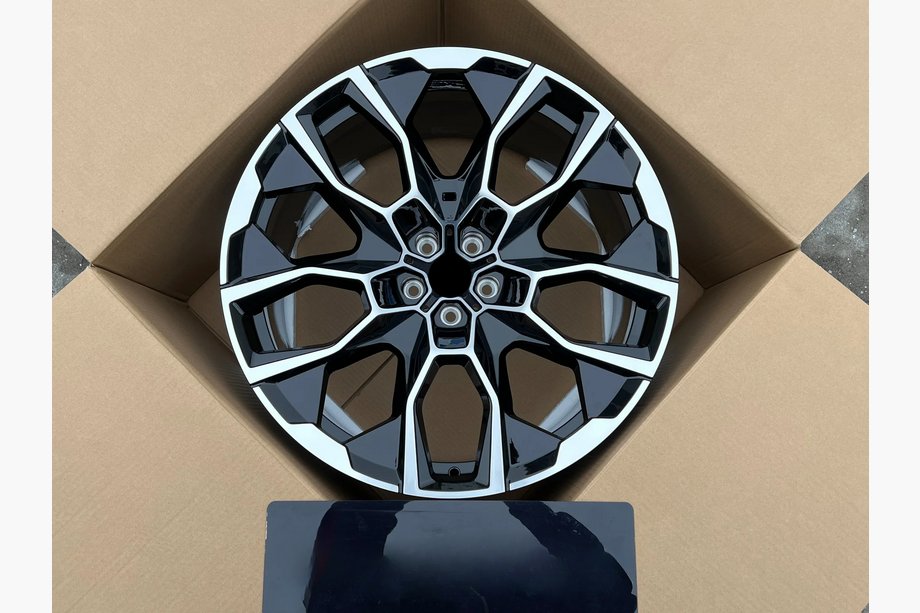 BMW X7 G07 2019– Taotut OEM-vanteet R22 V7 (4 kpl) Image