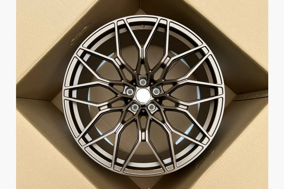 BMW 4-sarja G22/23/26 2020– OEM taotut vanteet R20/R21 (4 kpl) Image