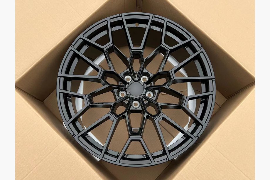 BMW 5-sarja G30/G31 2017–2023 OEM taotut vanteet R21 (4 kpl) Image