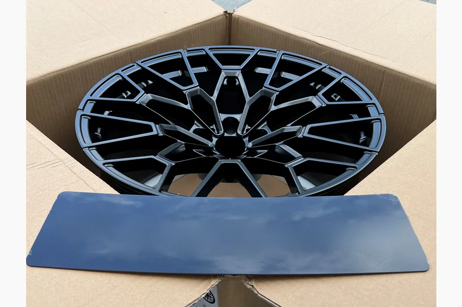 BMW 4-sarja G22/23/26 2020– OEM-taotut vanteet R19 R20 V1 (4 kpl) Kuva 8