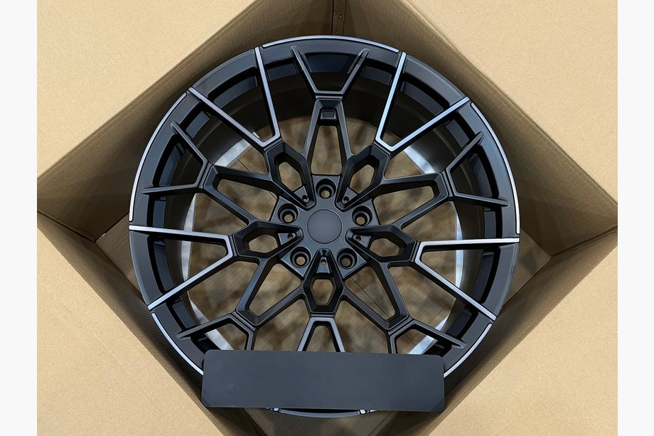 BMW 5/i5 -sarja G60/G60E/G61 2023– Taotut vanteet OEM R22 V1 (4 kpl) Image