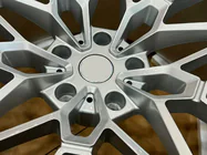 BMW 5/i5 -sarja G60/G60E/G61 2023– Taotut vanteet OEM R22 V2 (4 kpl) kuva 8