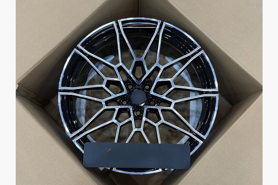 BMW 4-sarja G22/23/26 2020– Taotut OEM-vanteet R19 R20 V6 (4 kpl) Image