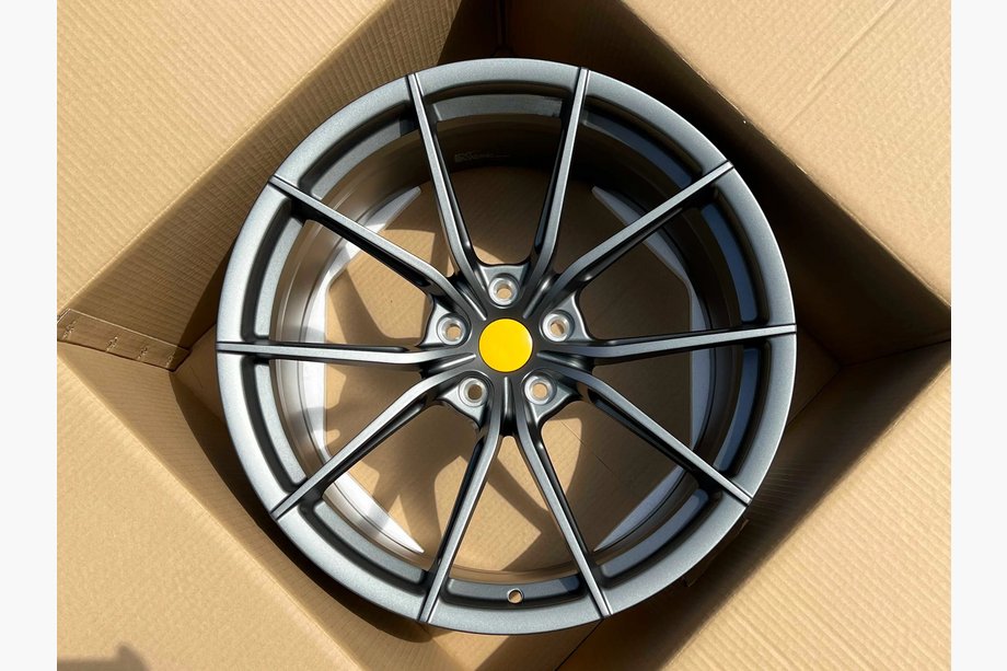Ferrari 488 GTB 2015–2019 Taotut OEM-vanteet R20 V1 (4 kpl) Image