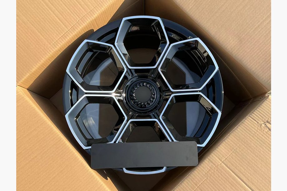 Lamborghini Aventador 2011–2022 Taotut vanteet OEM R20 R21 V5 (4 kpl) Image