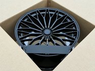 Lamborghini Urus 2018– Taotut vanteet OEM R23 V5 (4 kpl) kuva 3