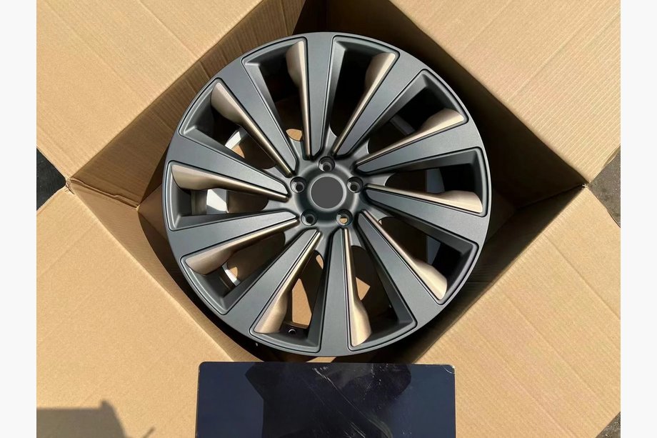 Range Rover V L460 2021– Taotut vanteet OEM R24 V3 (4 kpl) Image