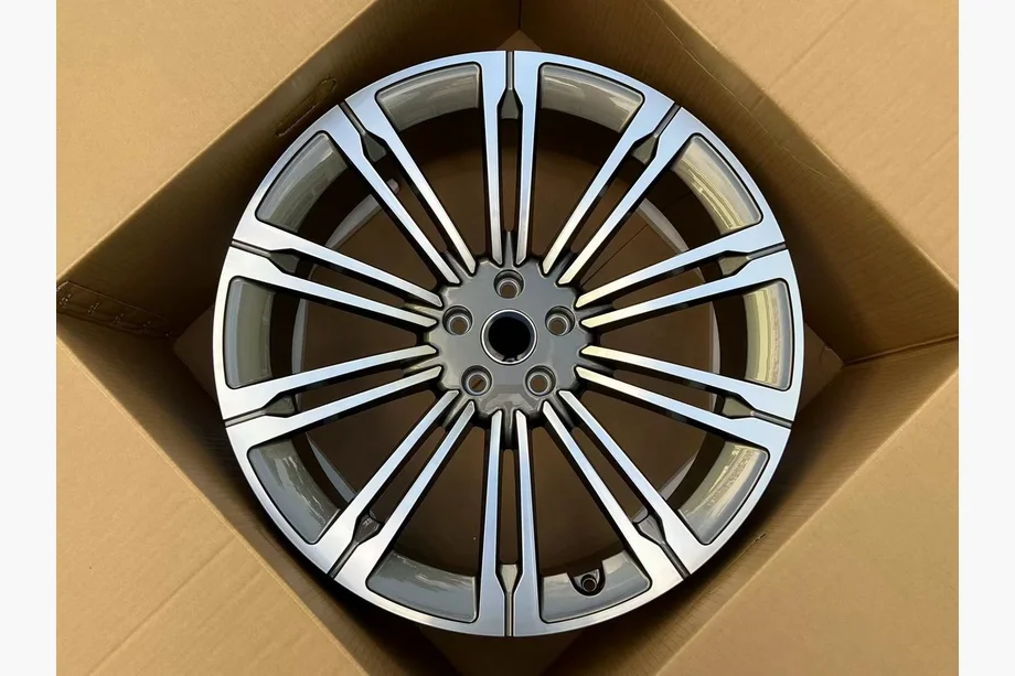Range Rover III L322 2002–2012 Taotut OEM-vanteet R24 (4 kpl) Image