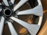 Range Rover V L460 2021– OEM taotut vanteet R23 R24 V2 (4 kpl) kuva 5