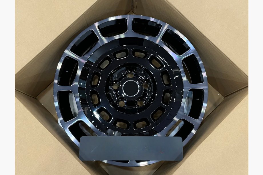 Land Rover Defender 2019– Taotut OEM-vanteet R20 V5 (4 kpl) Image