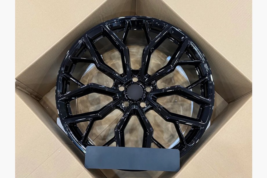 Land Rover Defender 2019– Taotut OEM-vanteet R23 (4 kpl) Image