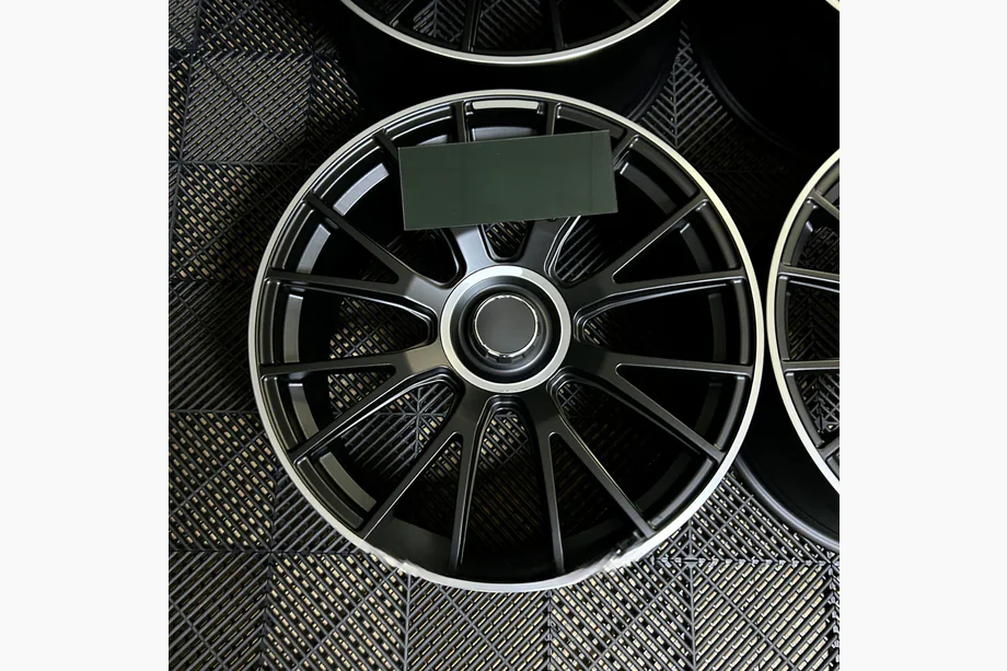 Mercedes E-class W214 2023– OEM taotut vanteet R21 (4 kpl) Image