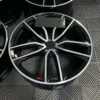 Taotut vanteet OEM R23 V5 (4 kpl) Mercedes GLS X167 2019– kuva 2