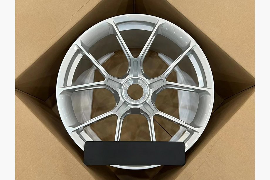 Porsche 911 (992) 2018– Taotut vanteet OEM R21 V1 (4 kpl) Image