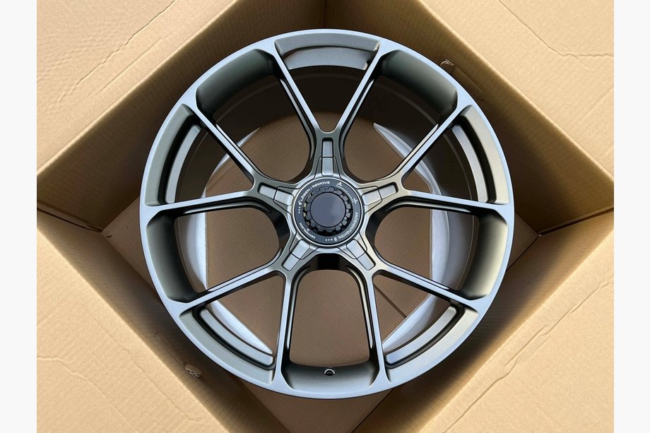 Porsche 911 (992) 2018– Taotut OEM vanteet R20 R21 V19 (4 kpl) Image