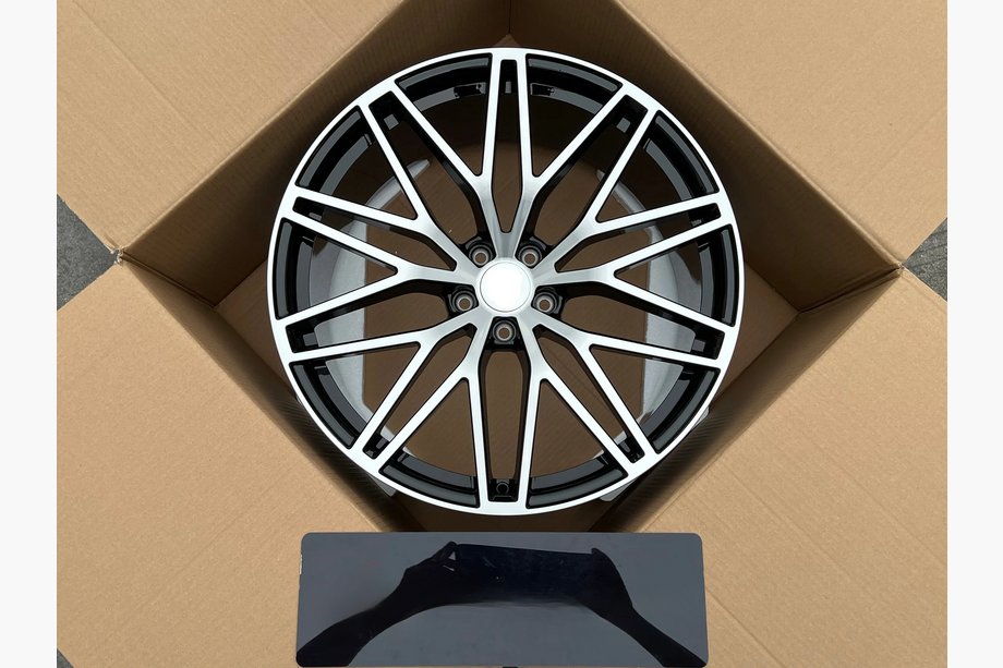 Porsche Macan 2014–2024 Taotut vanteet OEM R21 V2 (4 kpl) Image