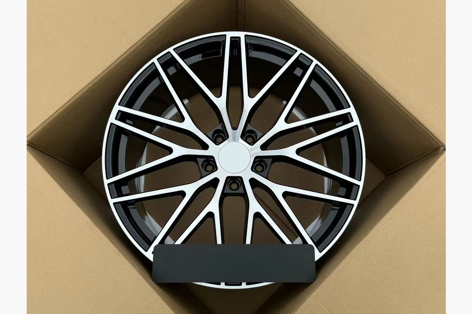 Porsche Cayenne 2018– Taotut OEM-vanteet R22 V5 (4 kpl) Image