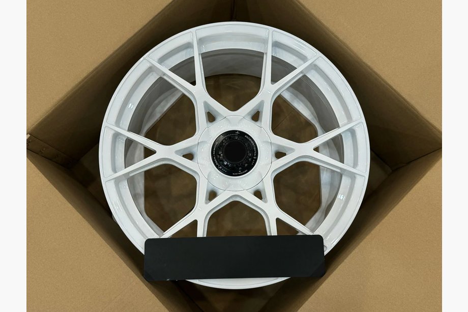 Porsche Boxster/Cayman 982 (718) 2016– Taotut vanteet OEM R20 V4 (4 kpl) Kuva 2
