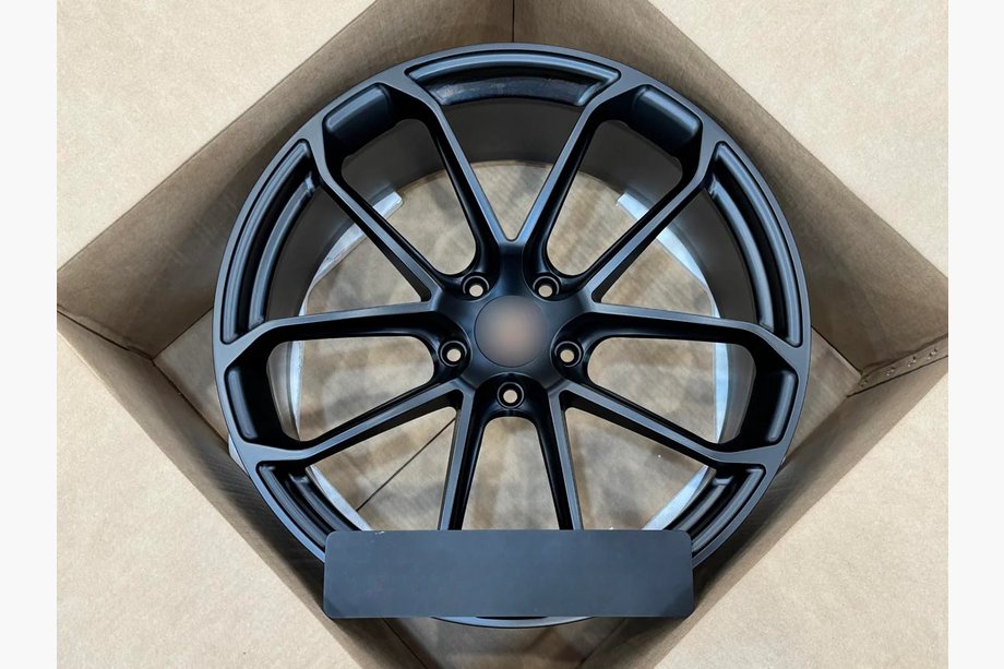 Porsche Cayenne 2018– Taotut OEM-vanteet R22 V8 (4 kpl) Image